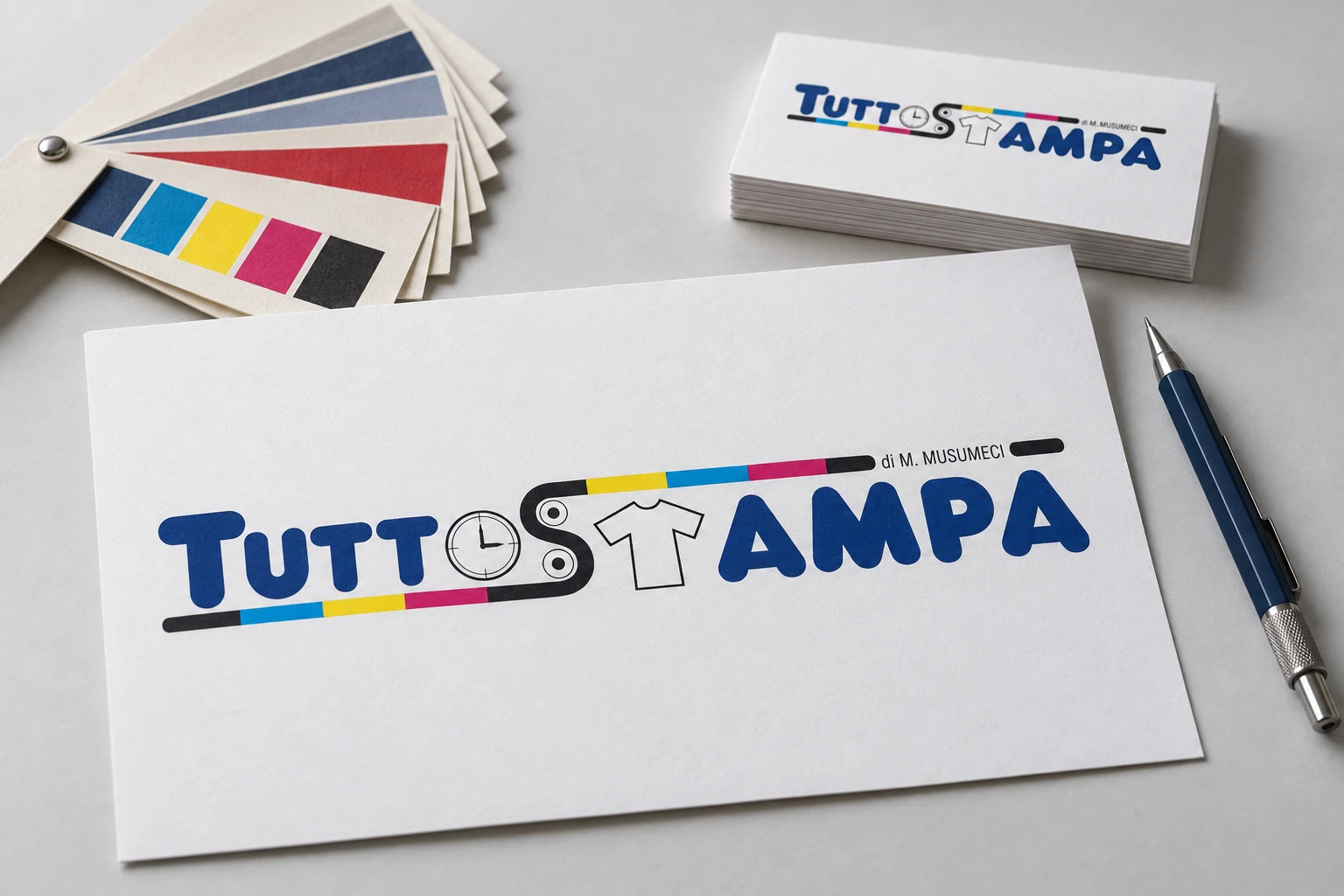Coordinato grafico con prove di stampa e logo Tuttostampa — esempio illustrativo